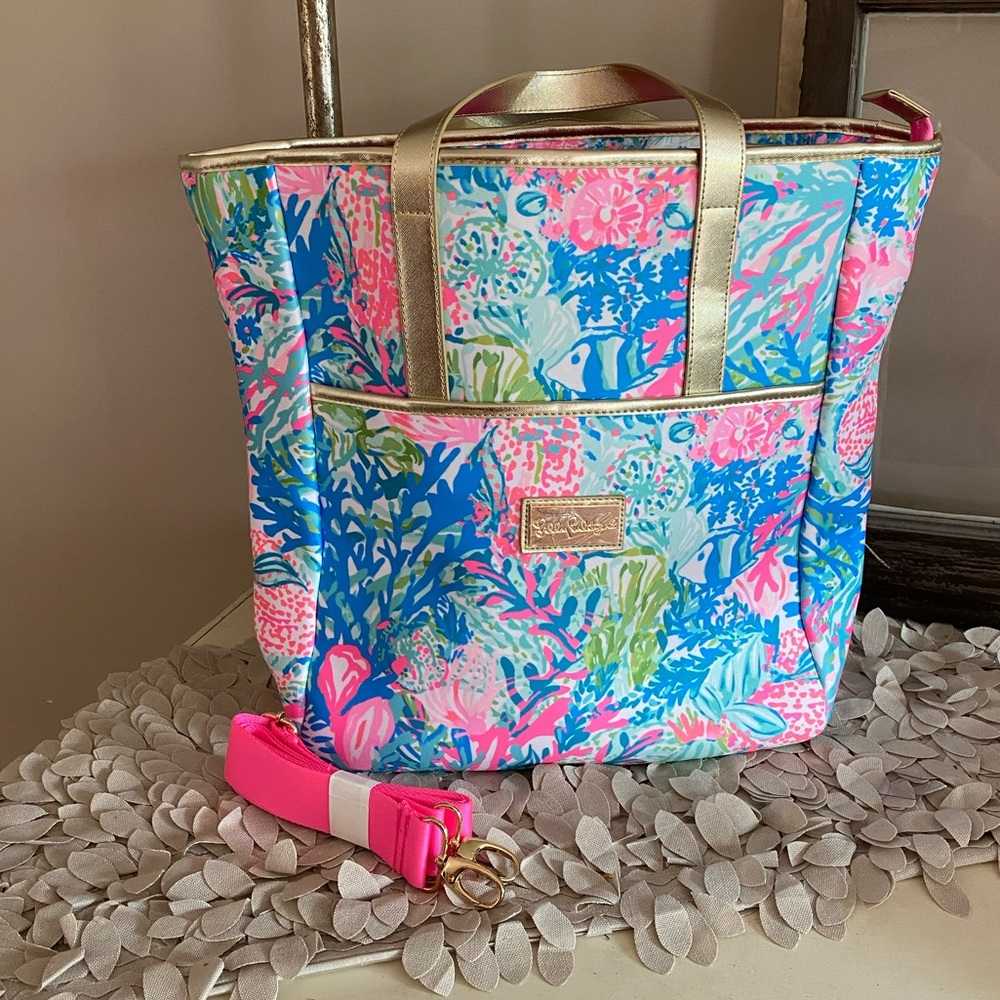Lilly Pulitzer neoprene bag.